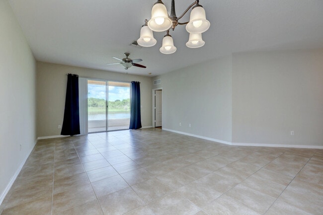 Building Photo - 9516 SW Flowermound Cir