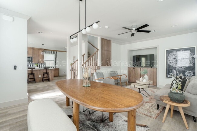 Building Photo - 4005 N Indiana Ave