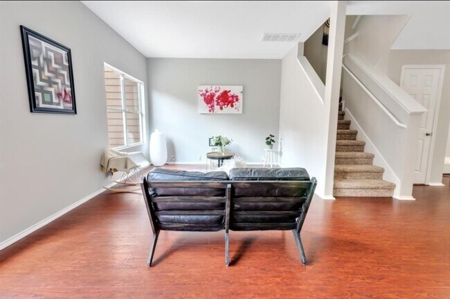 Building Photo - 23843 Single Oak St