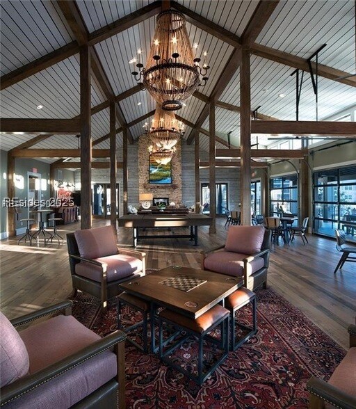 Building Photo - 11 Parklands Dr