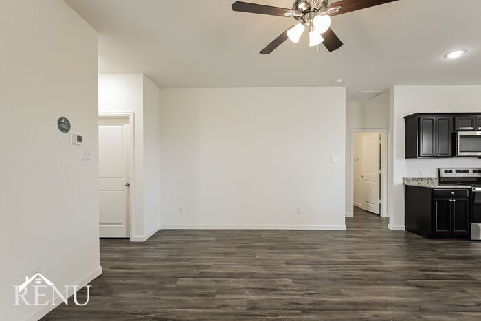 Building Photo - 6624 Charleston Dr