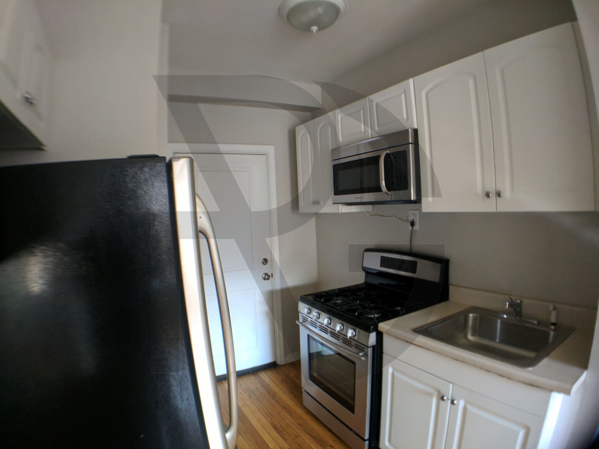 Building Photo - 736 W Addison St