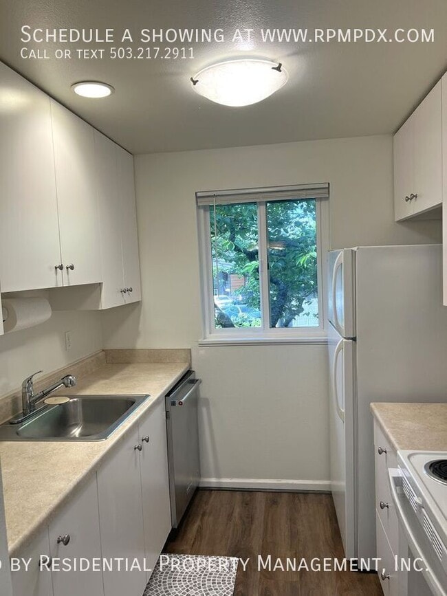 Building Photo - 12618 NW Barnes Rd