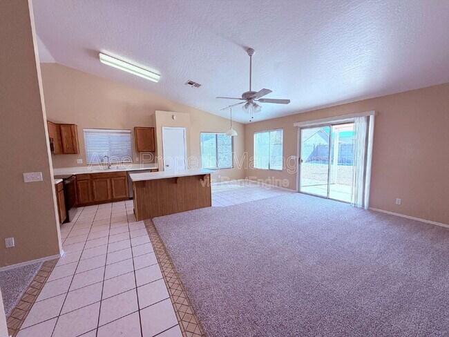 Building Photo - 2293 E Longhorn Pl