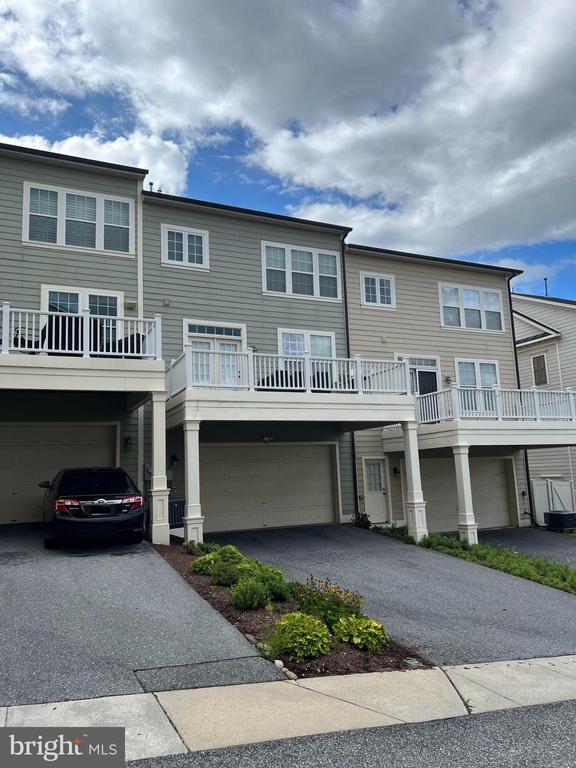 Building Photo - 7724 Water St