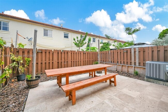 Building Photo - 8885 SW 221st Terrace