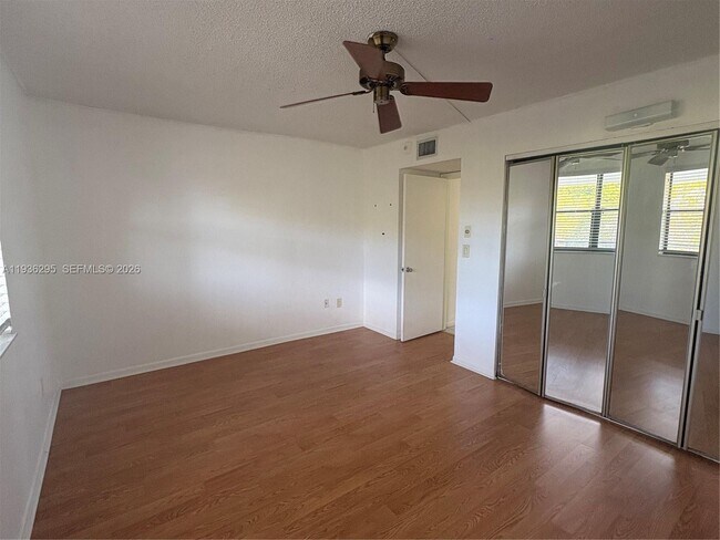 Building Photo - 16171 Blatt Blvd