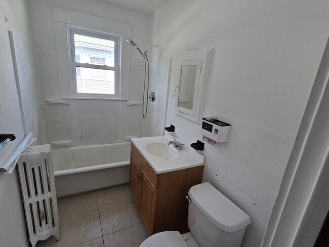 Building Photo - 58 Caughey St