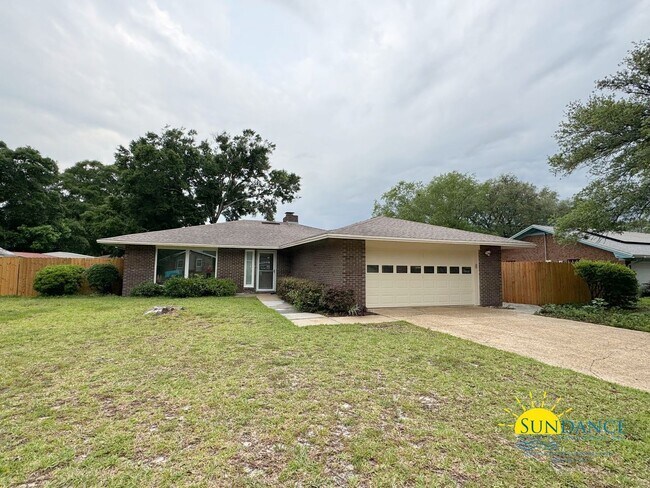 Building Photo - Stunning 4 Bedroom Overbrook Home with a Sparking Pool!