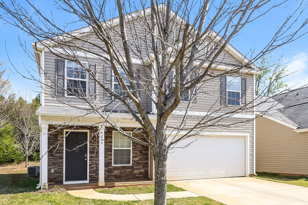 Building Photo - 4234 Grant Martin Dr