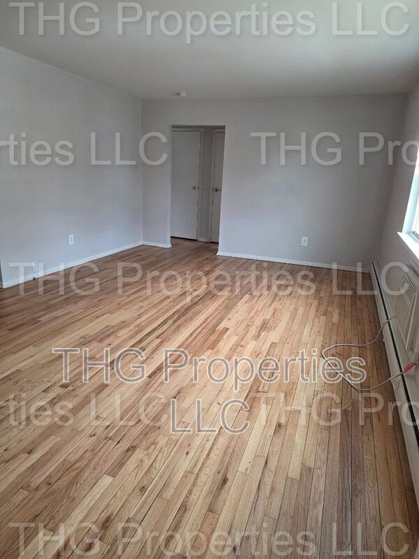 Building Photo - 27-55 Green Street APT# 53A