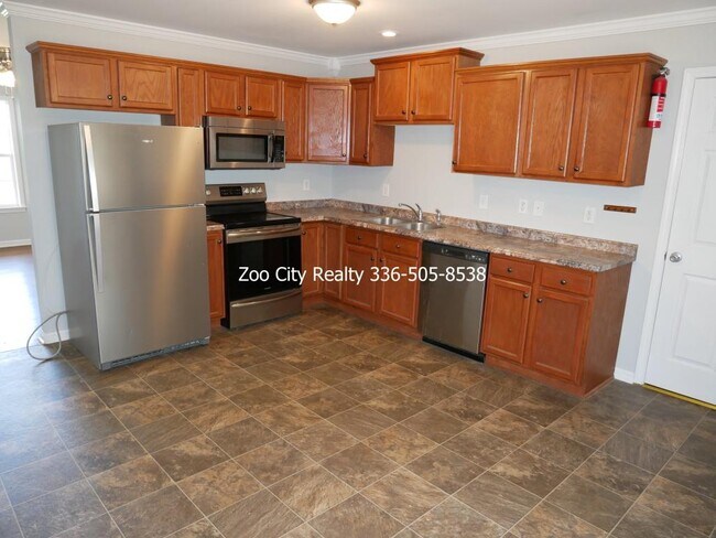 Building Photo - 2576 Cordie Dr