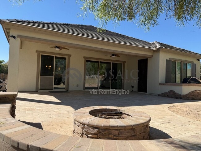 Building Photo - 800 E Tonto Pl