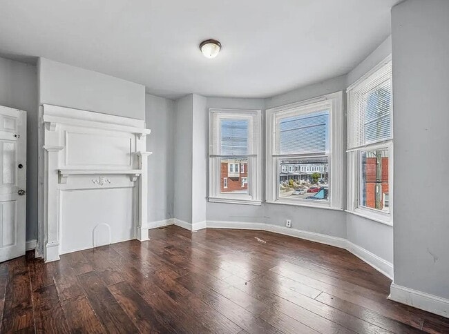 Building Photo - 5450 Media St