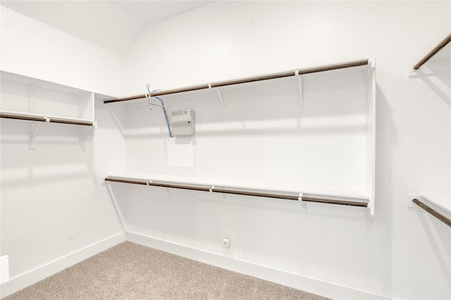 Building Photo - 2216 Bellisa Vis Dr