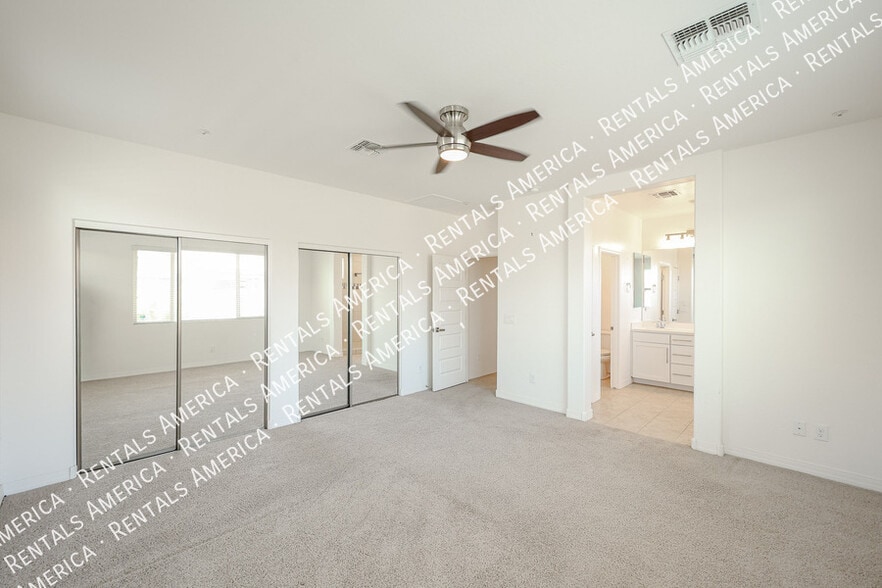 Building Photo - 3710 E Lodgepole Dr