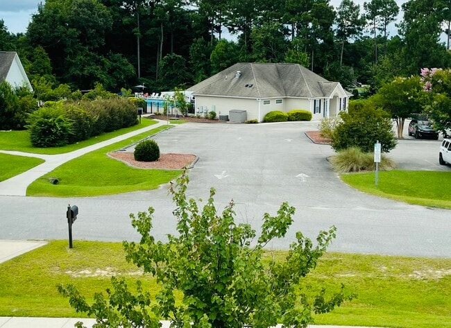 Building Photo - 303 Elk Ct