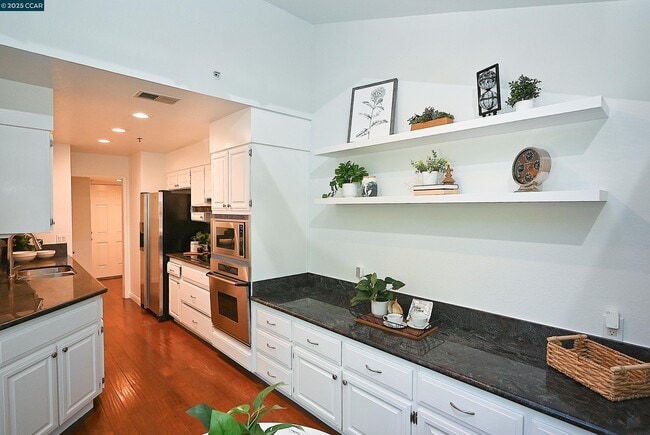 Building Photo - 3279 Mt Diablo Ct
