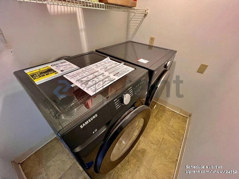 Building Photo - 16719 NE 20th St