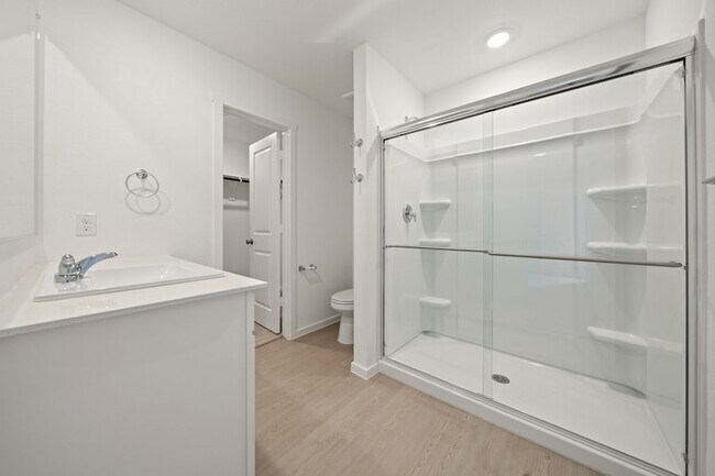 Building Photo - 3912 Pontchartrain Pkwy