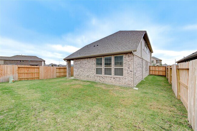 Building Photo - 821 Laguna Grn Ln