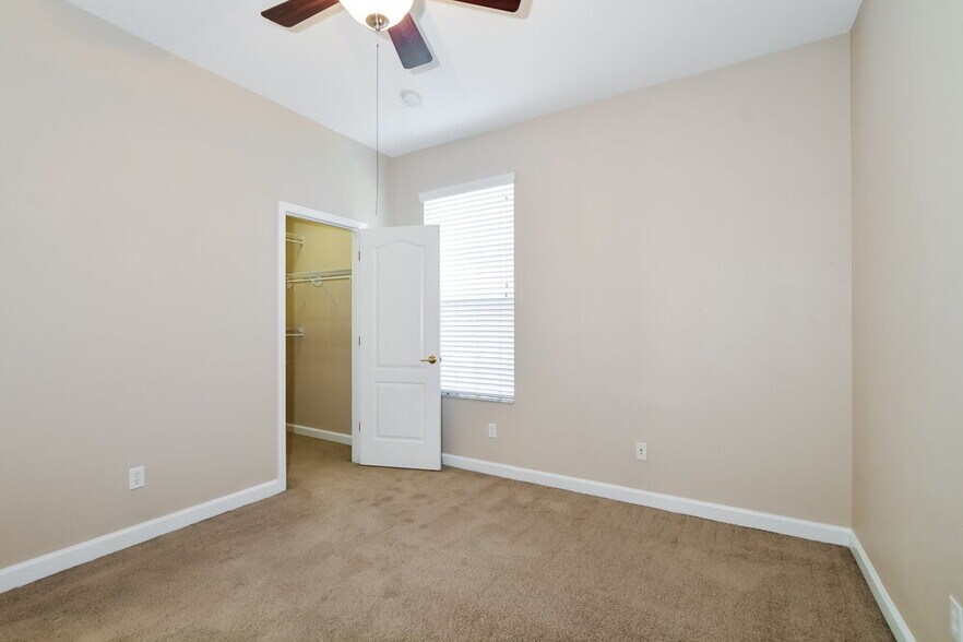 Building Photo - 16208 Birchwood Way