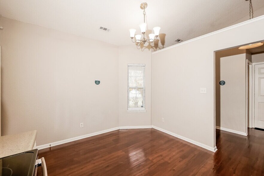 Building Photo - 1495 Egret Ln