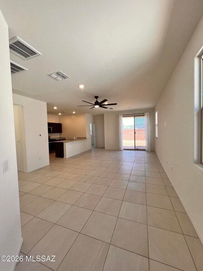 Building Photo - 9759 E Panopeia Dr