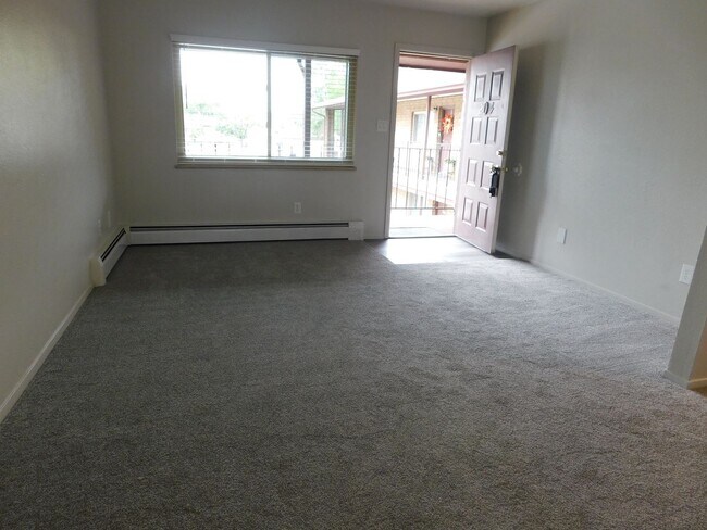 Building Photo - 1302 Glenwood Ave