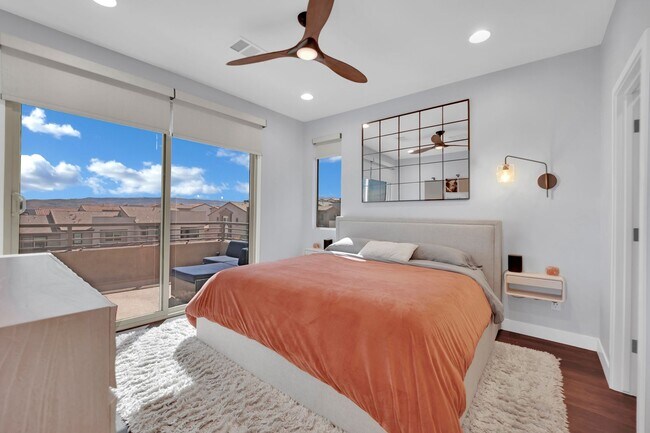 Building Photo - Newer West Summerlin Home With Pool, Spa a...