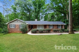 Building Photo - 197 Highland Hills Rd