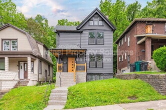 Building Photo - 433 Dorchester Ave