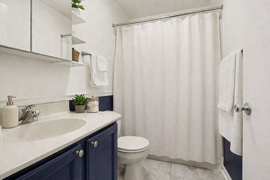 Building Photo - 709 Garland Cir