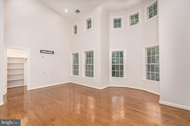 Building Photo - 7748 Legere Ct