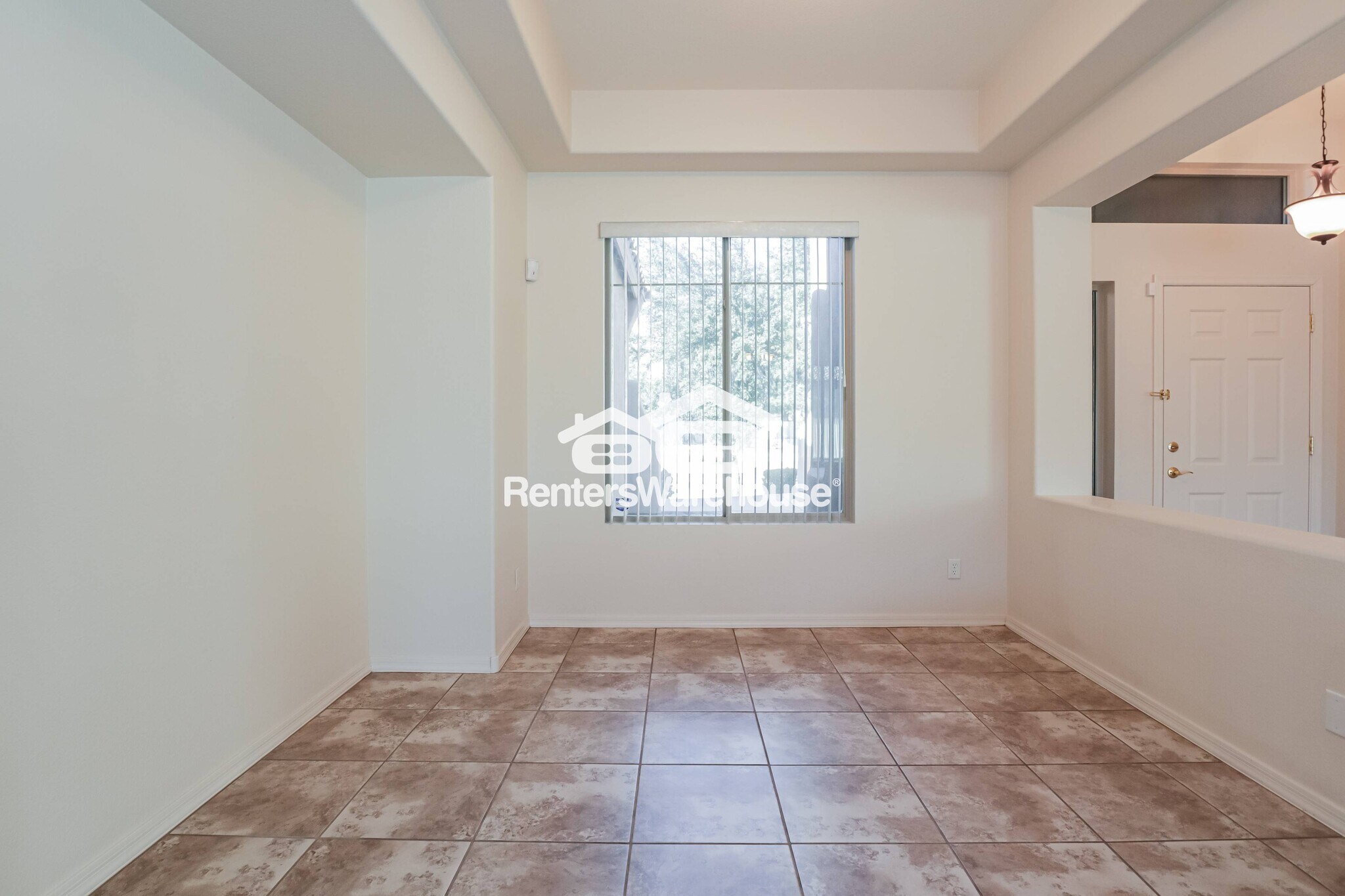 Building Photo - 41 W Camino Tierra Montana