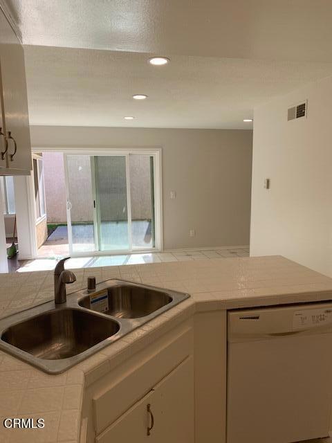 Building Photo - 1235 Bobwhite Ct