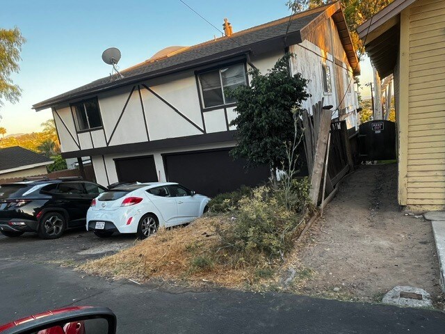 Building Photo - 16591 E Buena Vista Ave