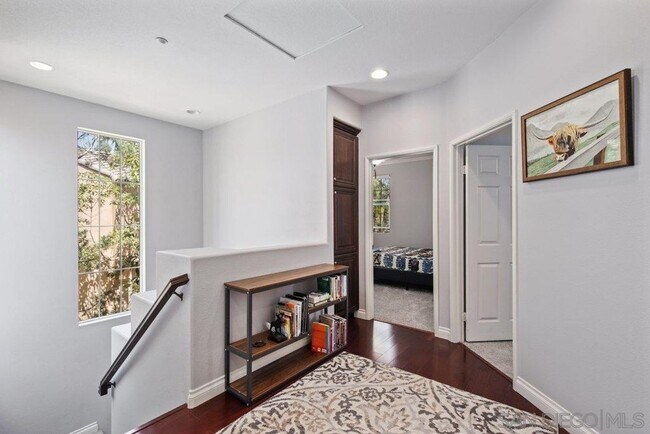 Building Photo - 907 Mira Lago Way