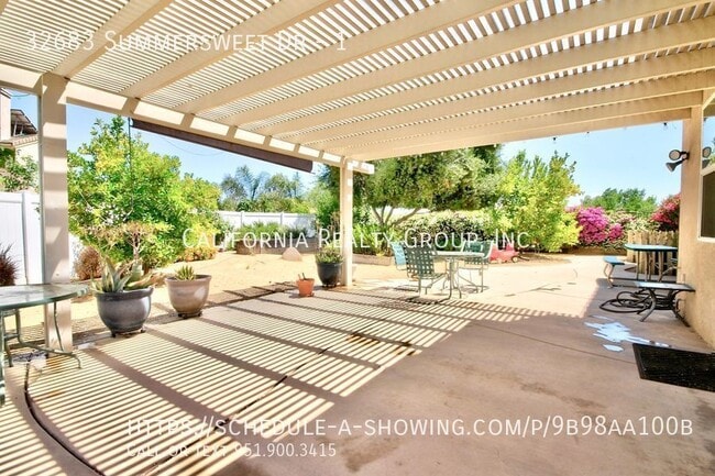 Building Photo - 32683 Summersweet Dr