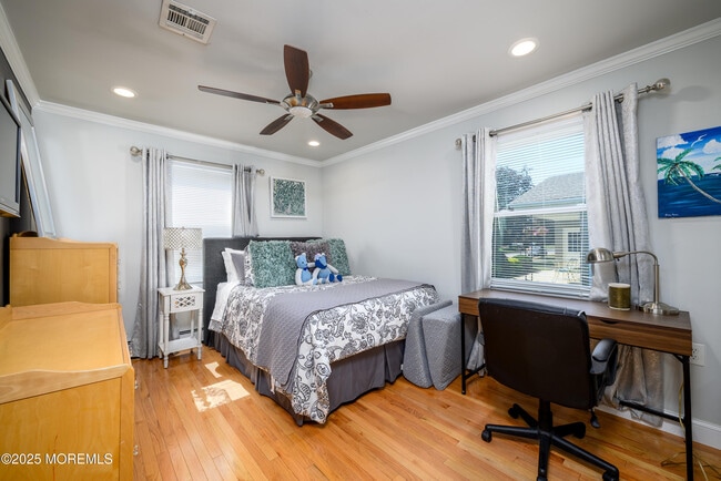 Building Photo - 103 Troumaka St