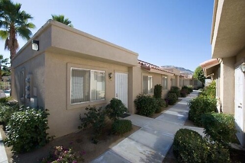 Primary Photo - Catalina Gardens
