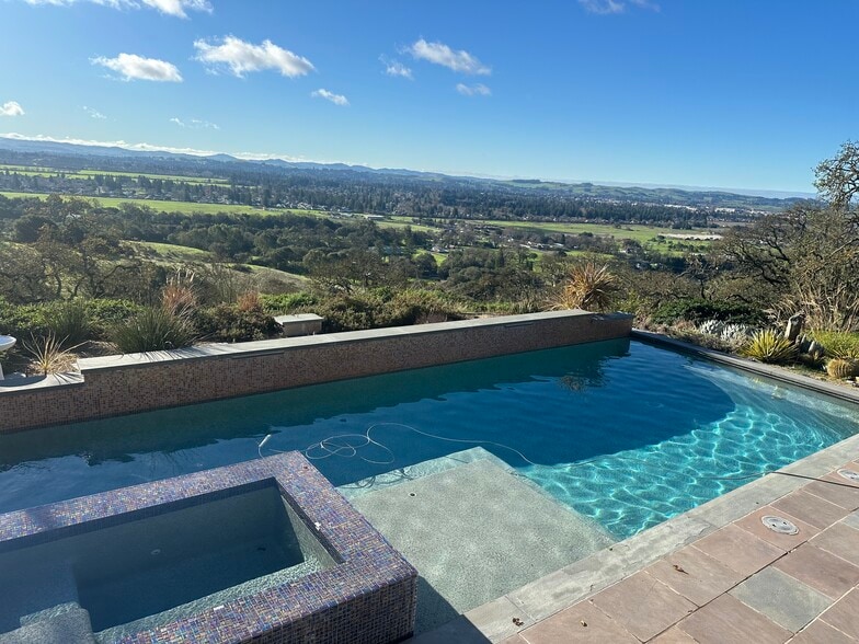 What a view! - 1000 Warrington Rd