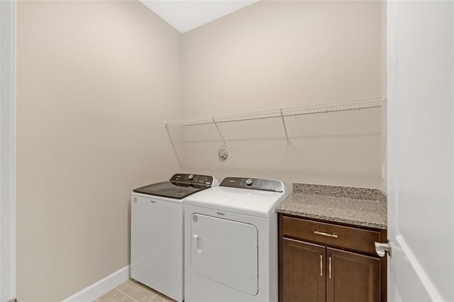 Building Photo - 14941 RedCove Pl