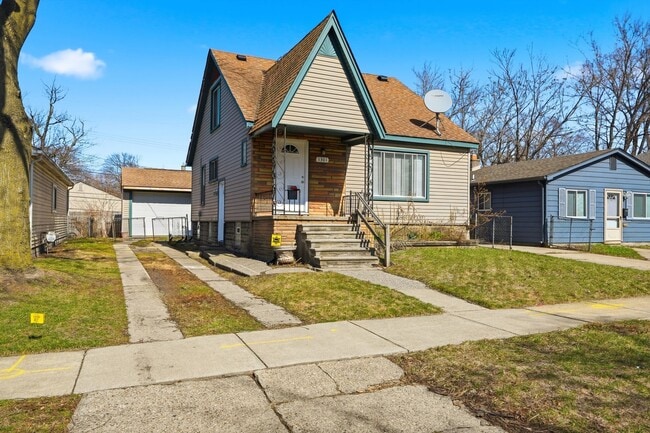 Building Photo - 1301 E Muir Ave