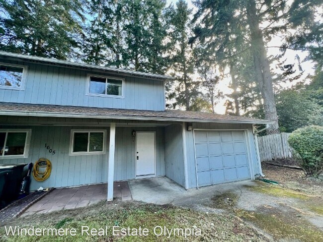 Primary Photo - 2 br, 1.5 bath House - 1605 16th Ct SE Unit B