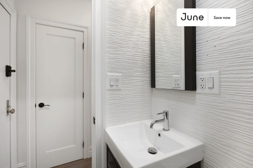 Building Photo - 20 Avenue A Ave