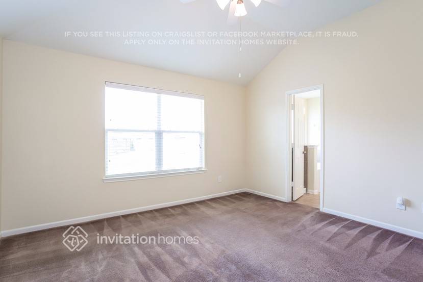 Building Photo - 5802 Le Carpe Plantation Ct