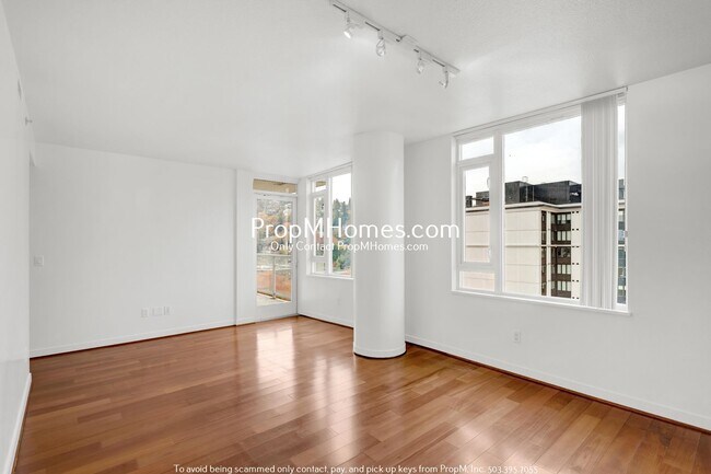Building Photo - Modern 2-Bedroom, 2-Bath Condo with Stunni...