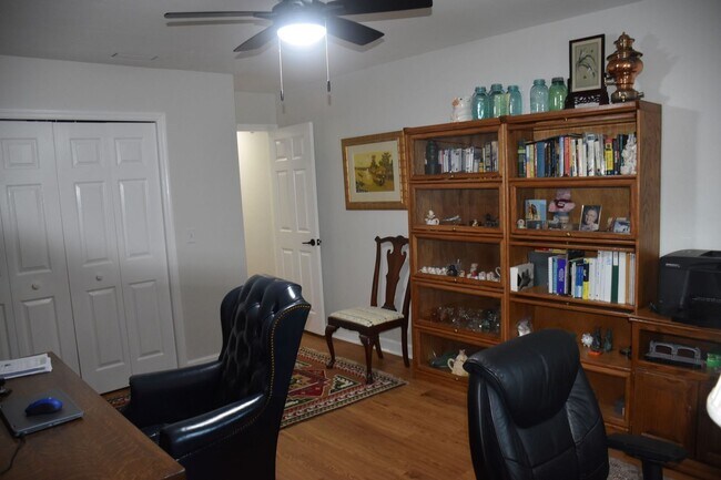 Building Photo - 3/2 Home in The Reserve