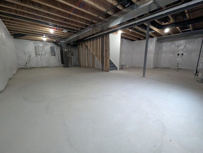 Basement, fully insulated - 9257 Hemlock Ln